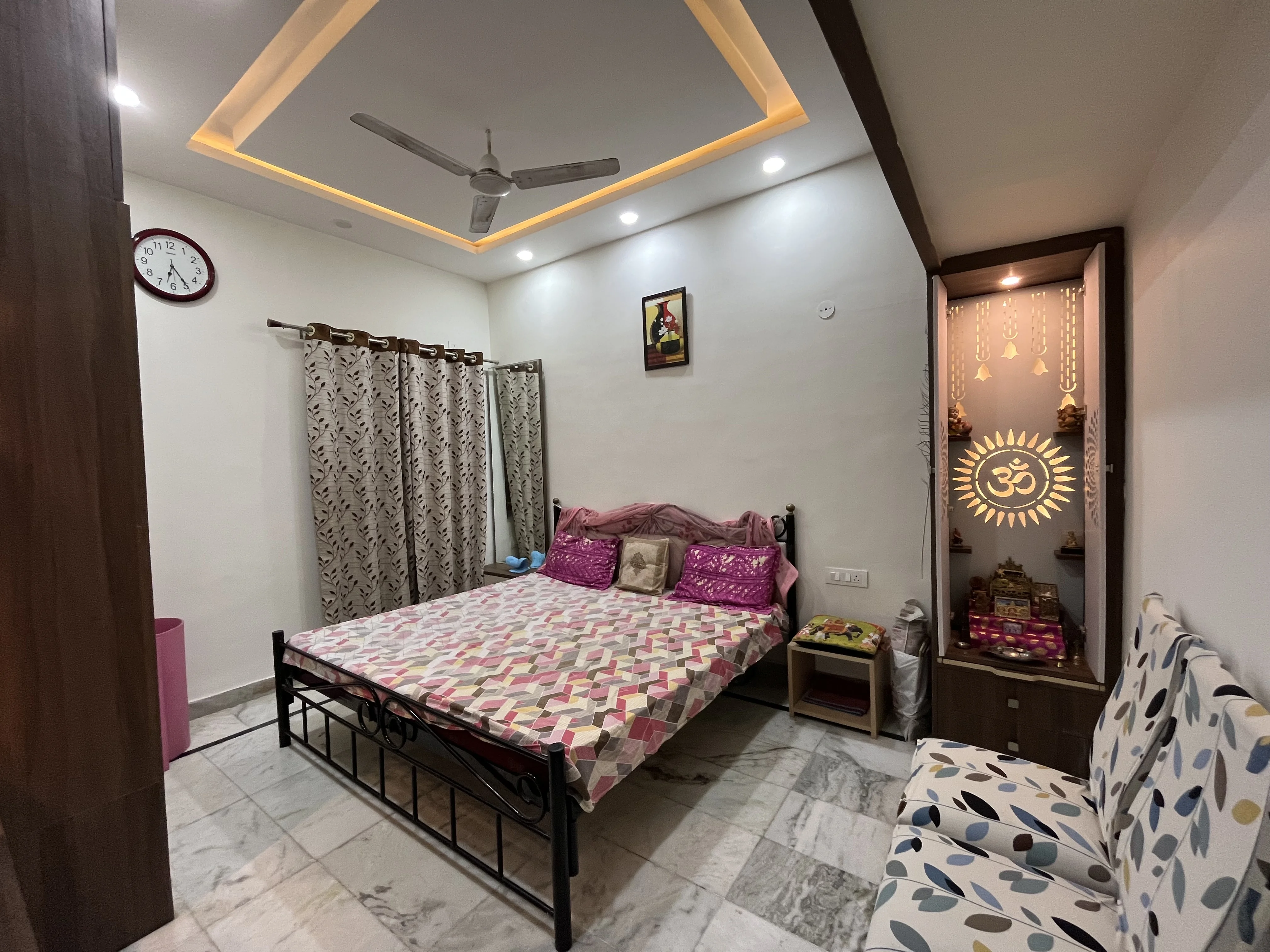 Luxury Master Bedroom Suite — Space 1